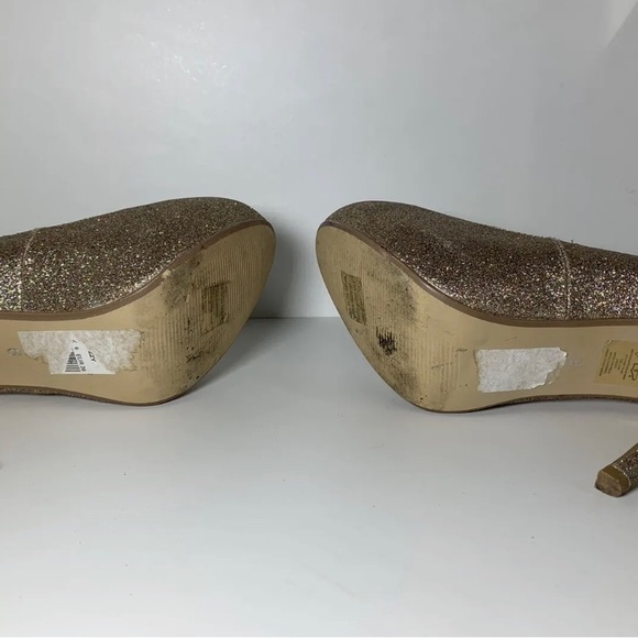 Dorothy Perkins Gold Stiletto Shoes High Heel Court Shoes Sparkly EU39 UK Size 6 - Picture 7 of 9